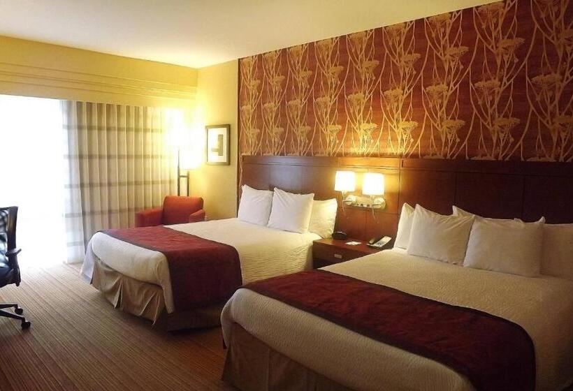 هتل Courtyard Warner Robins