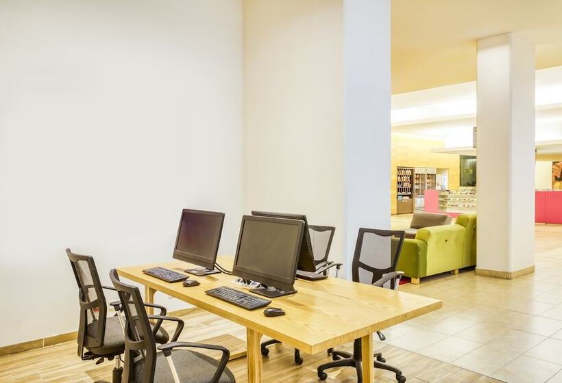 Отель Fiesta Inn Zacatecas