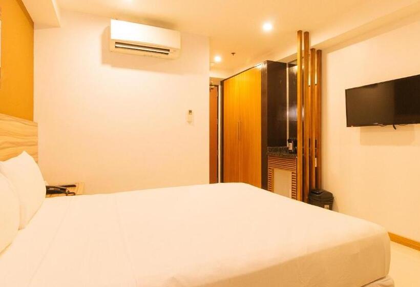 هتل Guijo Suites Makati