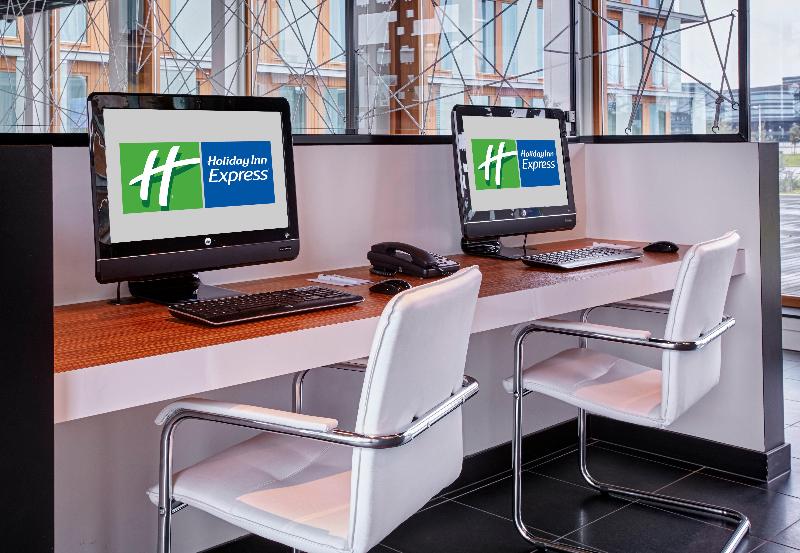 هتل Holiday Inn Express Utrecht  Papendorp