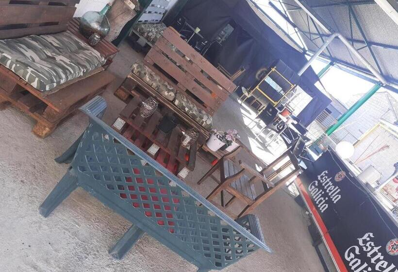 هتل Hostal Monteclaro