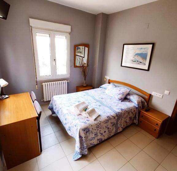 هتل Hostal Monteclaro