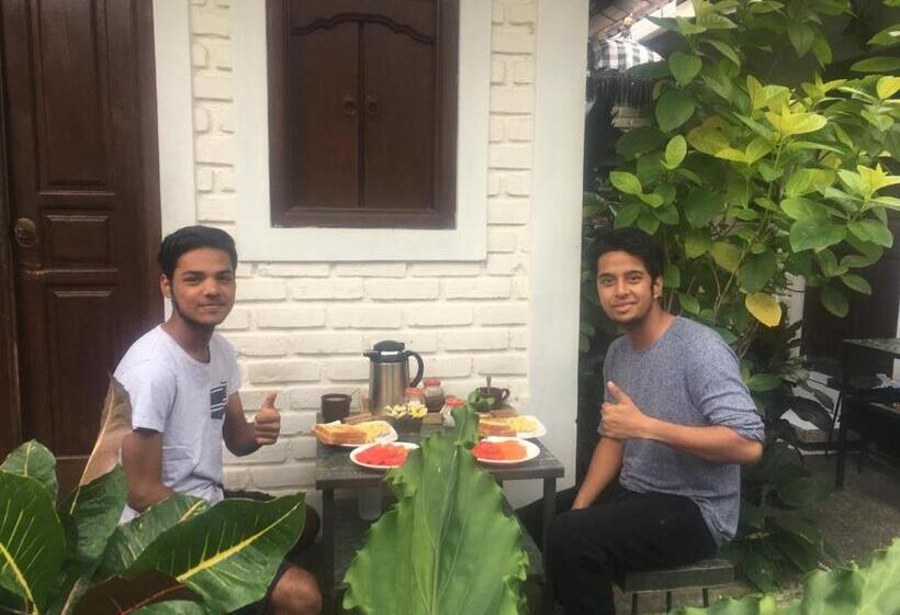 هتل New Danas Canggu Guest House