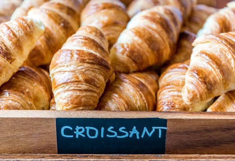 Fotos del hotel Queens Drive Hotel At Finsbury Park:  4