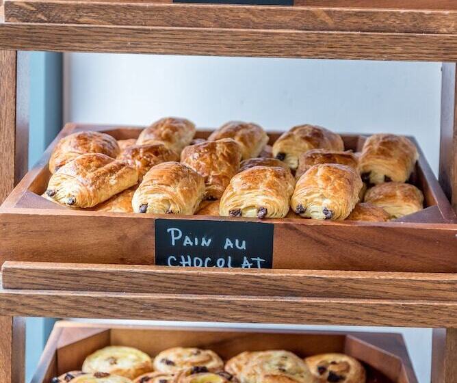 Fotos del hotel Queens Drive Hotel At Finsbury Park:  3