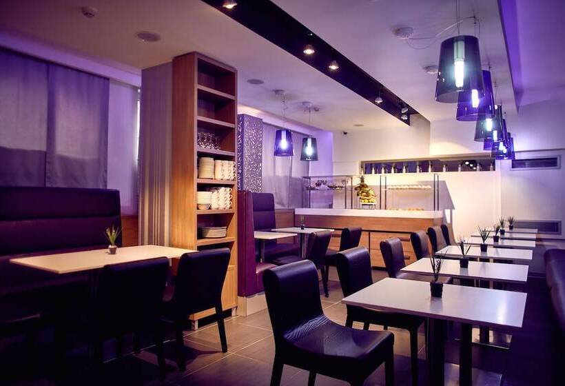 هتل Srbija Garden Free Parking