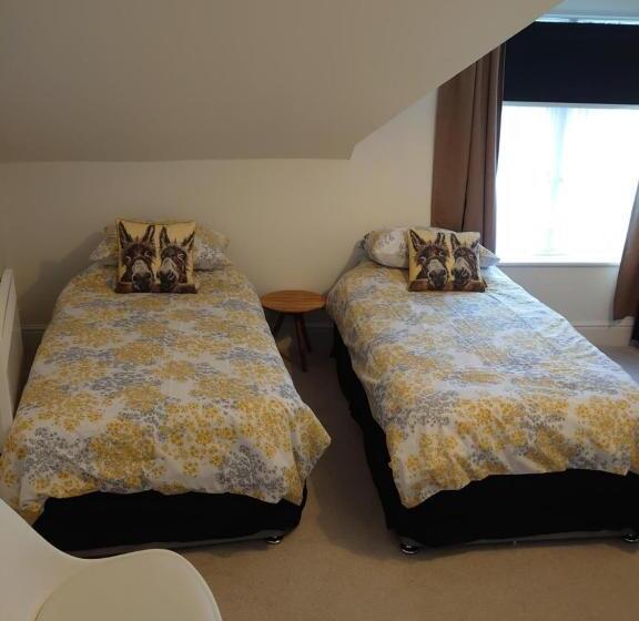 Fotos del hotel The Golden Sands B&b:  11