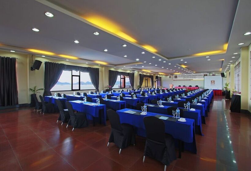 Fotos del hotel The Jayakarta Suites Komodo Flores:  9
