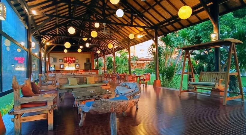 Fotos del hotel The Jayakarta Suites Komodo Flores:  13