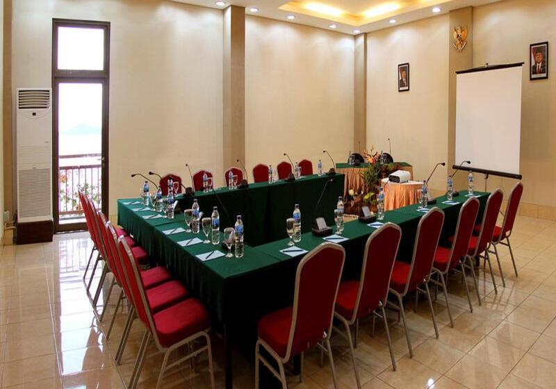 Fotos del hotel The Jayakarta Suites Komodo Flores:  21
