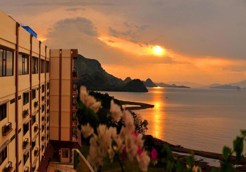 Fotos del hotel The Jayakarta Suites Komodo Flores:  33