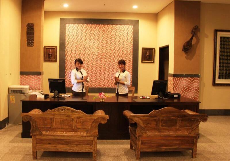 Fotos del hotel The Jayakarta Suites Komodo Flores:  34