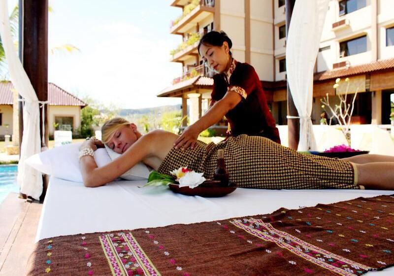 Fotos del hotel The Jayakarta Suites Komodo Flores:  39