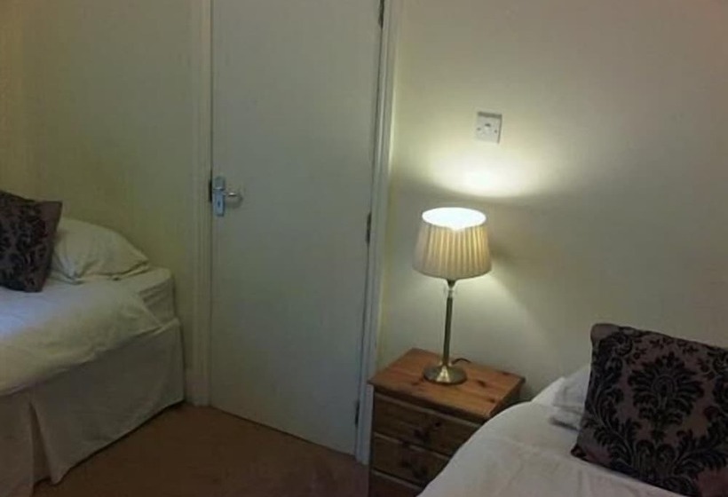 בית מלון כפרי The Wilton Weymouth