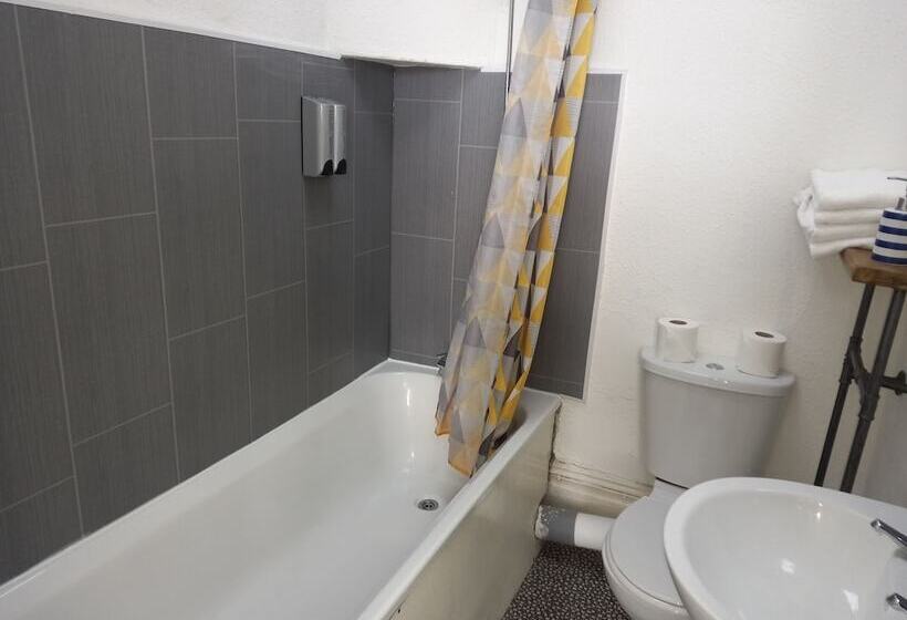 Fotos del hotel Vinnie S Family:  49