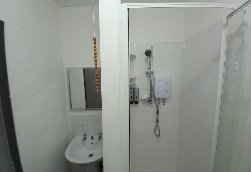 Fotos del hotel Vinnie S Family:  14