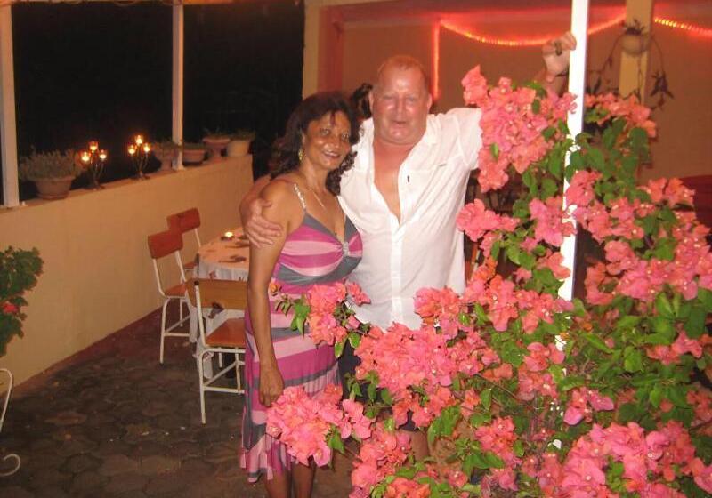 Le Cactus Guest House