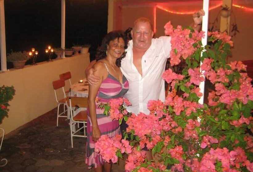 Le Cactus Guest House