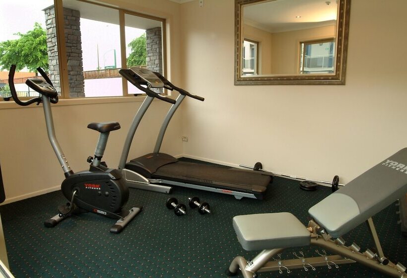 مُتل Emerald Spa Motor Inn