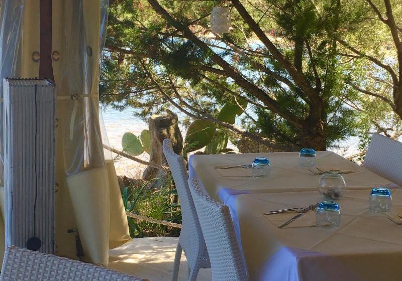Baia De Bahas Apartaments & Resort