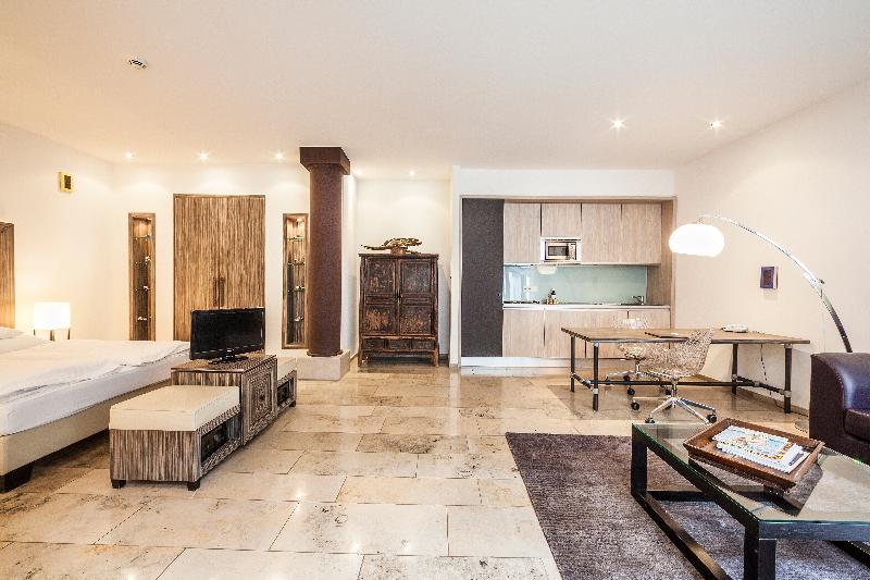 Fotos del hotel Burns Art & Culture Suitehotel:  5