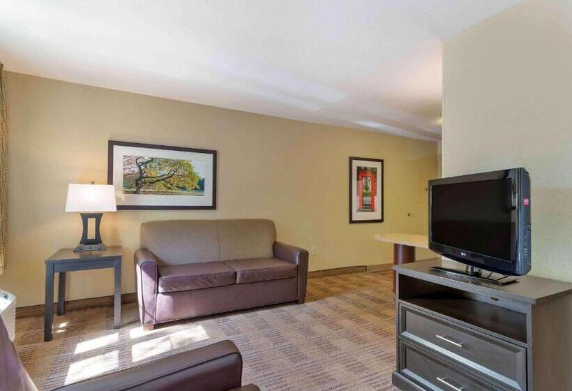 Extended Stay America Suites  Indianapolis  Airport  W. Southern Ave