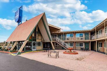 هتل Americas Best Value Inn And Suites Flagstaff
