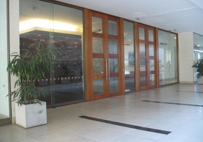 هتل Ams Apartments Monjitas