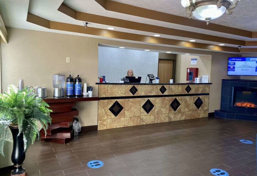 هتل Best Western Emporia Inn