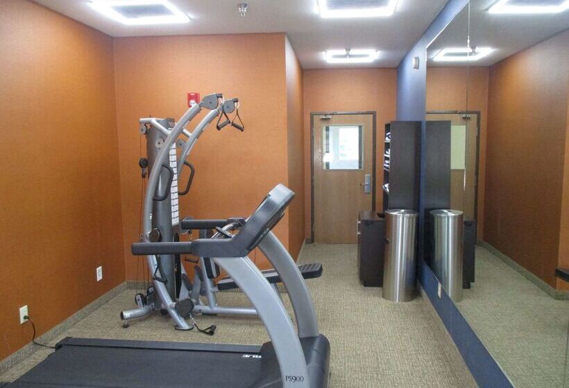 هتل Best Western Emporia Inn