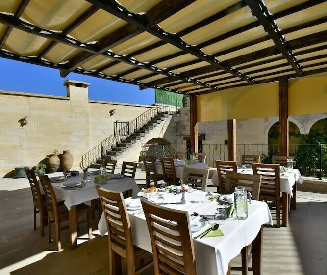 هتل Cappadocia Estates
