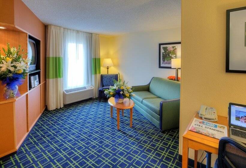 فندق Fairfield Inn & Suites Laredo