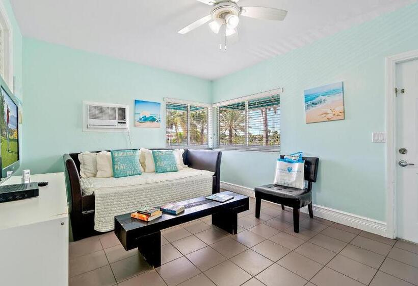 هتل Hollywood Beachside Boutique Suite