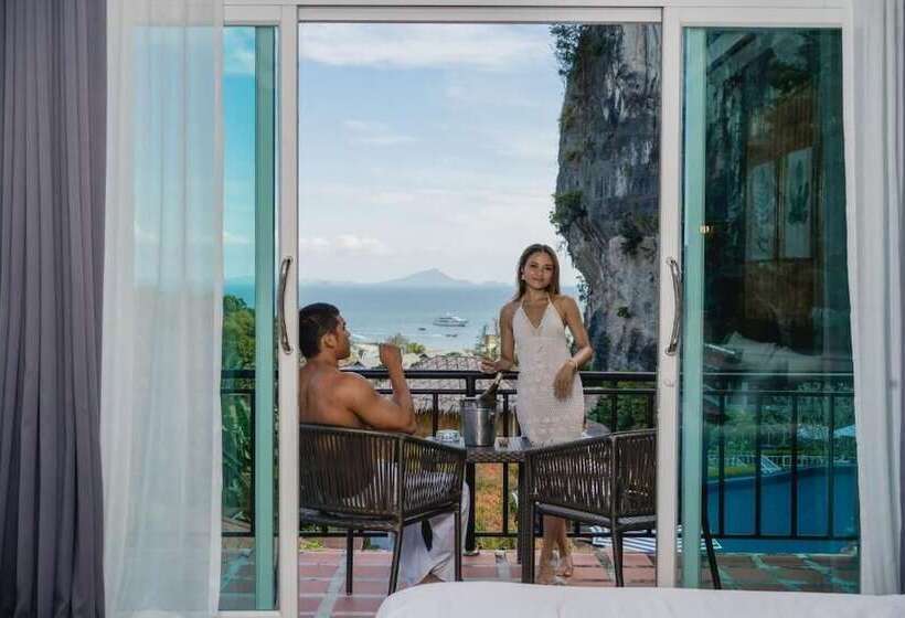 هتل Railay Phutawan Resort