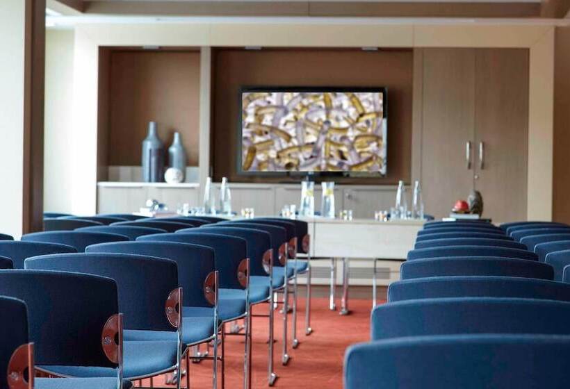 Fotos del hotel Renaissance Istanbul Polat Bosphorus:  37