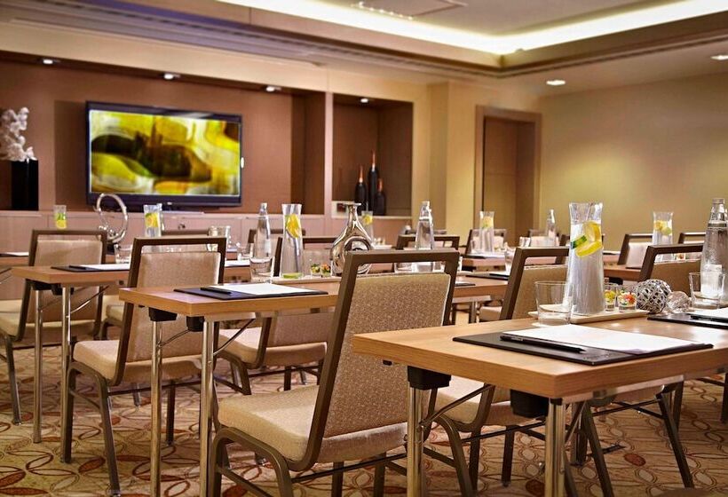 Fotos del hotel Renaissance Istanbul Polat Bosphorus:  47