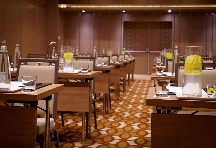 Fotos del hotel Renaissance Istanbul Polat Bosphorus:  25