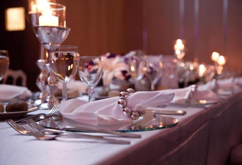 Fotos del hotel Renaissance Istanbul Polat Bosphorus:  18