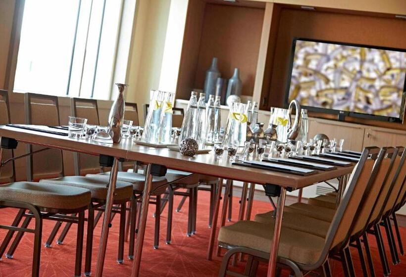 Fotos del hotel Renaissance Istanbul Polat Bosphorus:  15