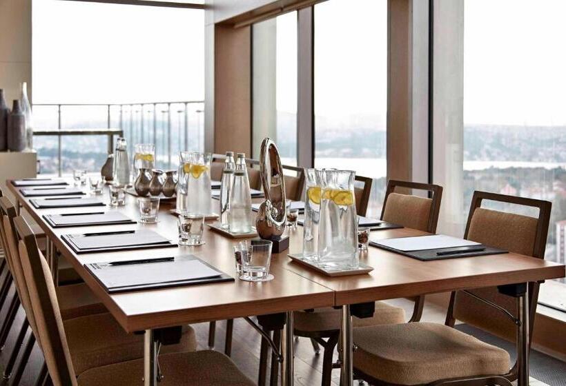 Fotos del hotel Renaissance Istanbul Polat Bosphorus:  40