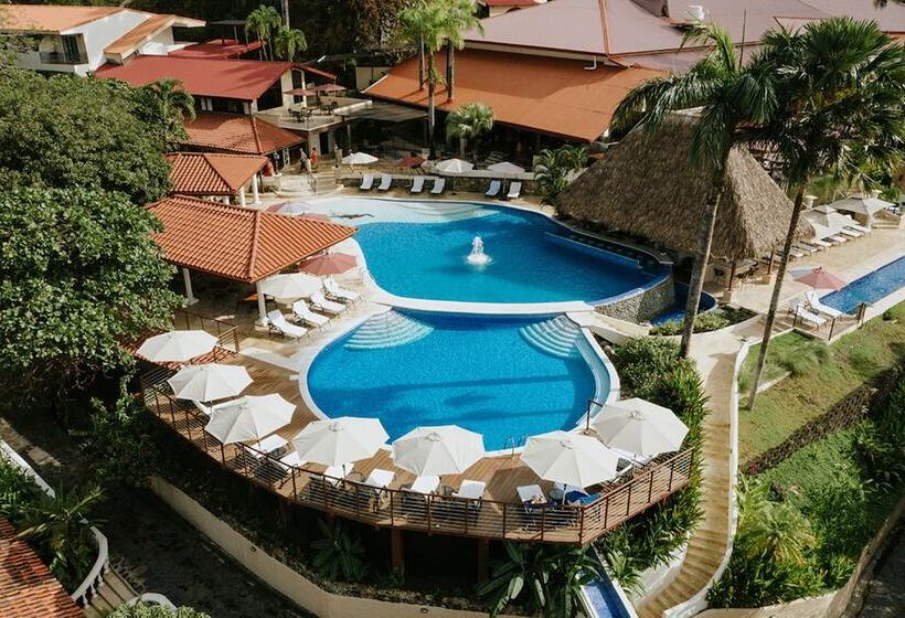 Parador Nature Resort And Spa