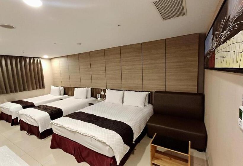 Sa Yo Hotel   Pier 2