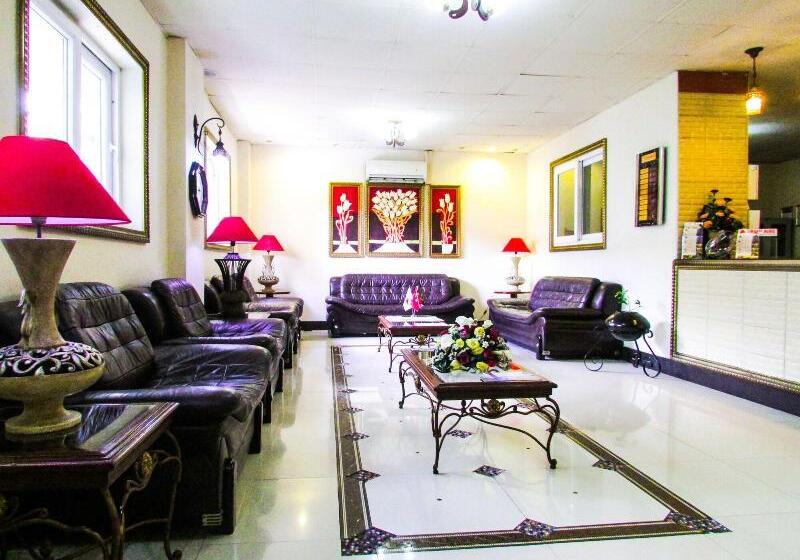 Urban Rose Hotel & Apartments