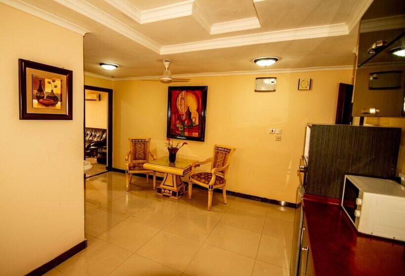 Urban Rose Hotel & Apartments