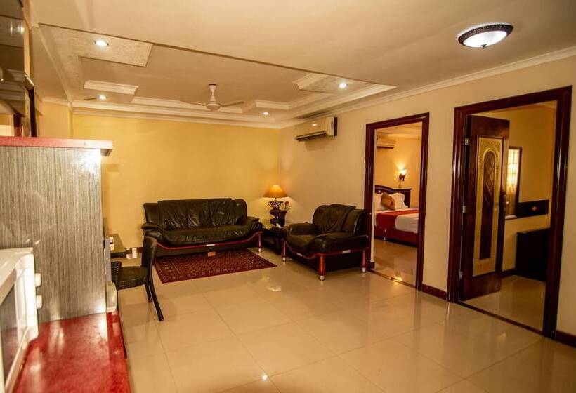 Urban Rose Hotel & Apartments