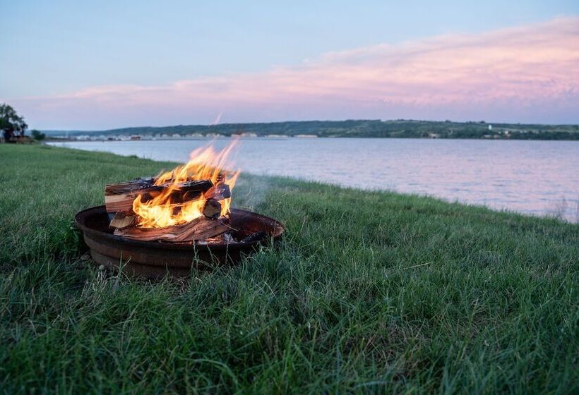 Arrowwood Resort At Cedar Shore