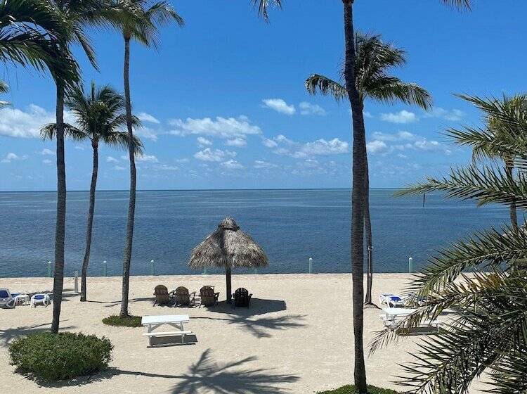 Drop Anchor Resort & Marina