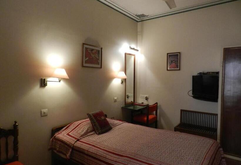 Fotos del hotel Arya Niwas:  19