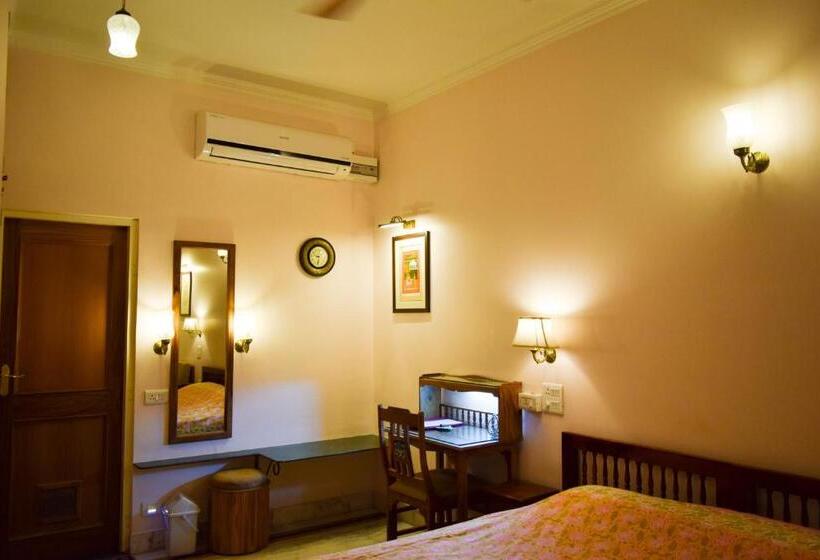 Fotos del hotel Arya Niwas:  6