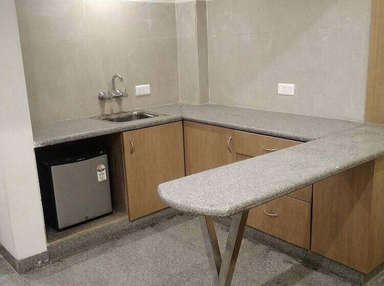 فندق Cambay Sapphire Neemrana